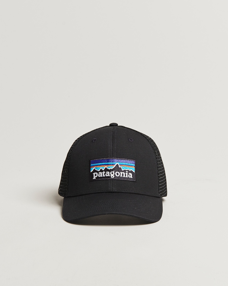 Patagonia P-6 Logo LoPro Trucker Hat Black – Zwart