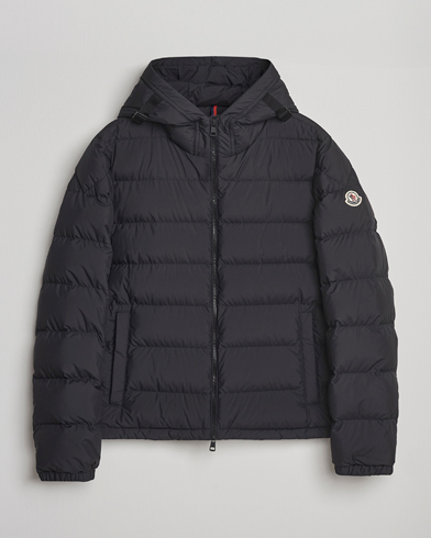 Moncler Laveraet Down Jacket Black – Zwart