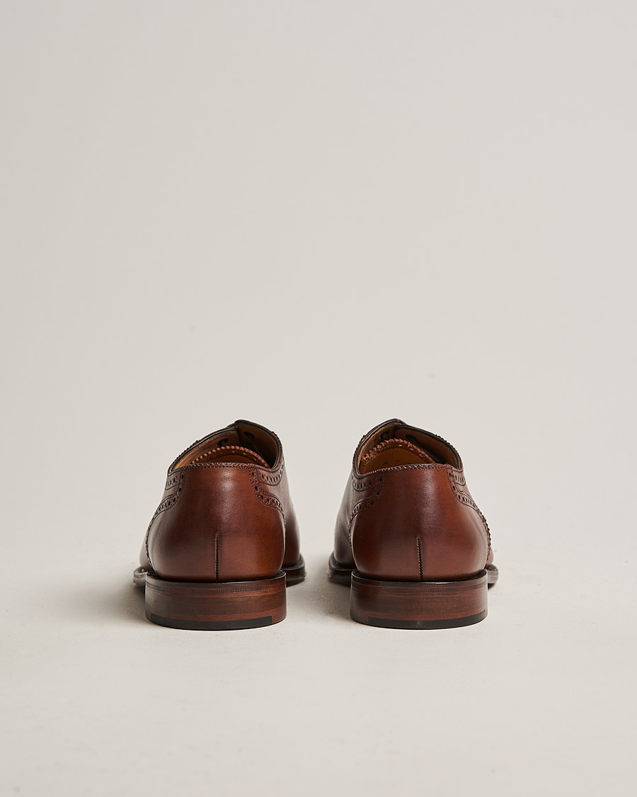 Heren | Brogues | Loake 1880 | Strand Brogue Mahogany Burnished Calf