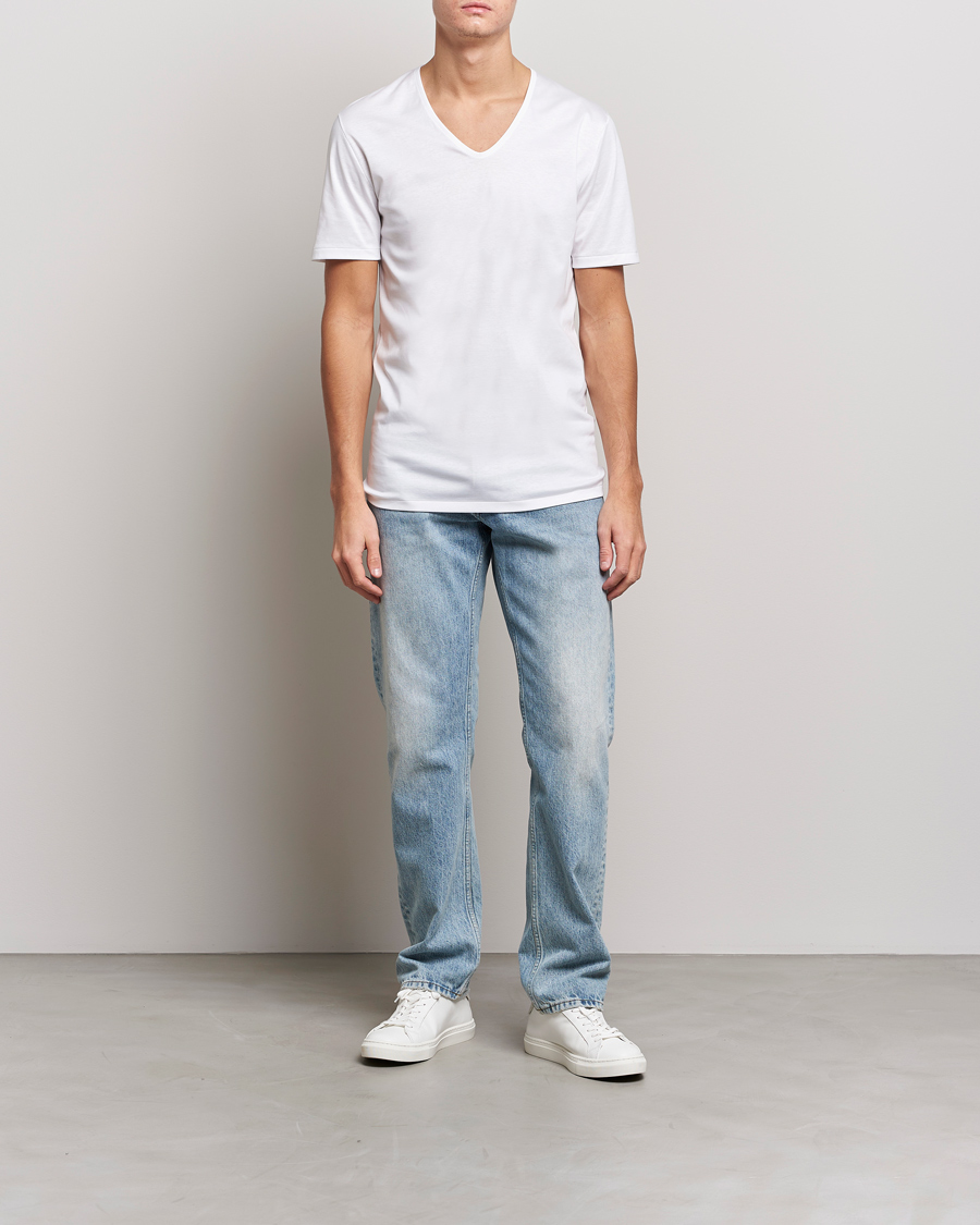 Heren | T-shirts | Zimmerli of Switzerland | Sea Island Cotton V-Neck T-Shirt White