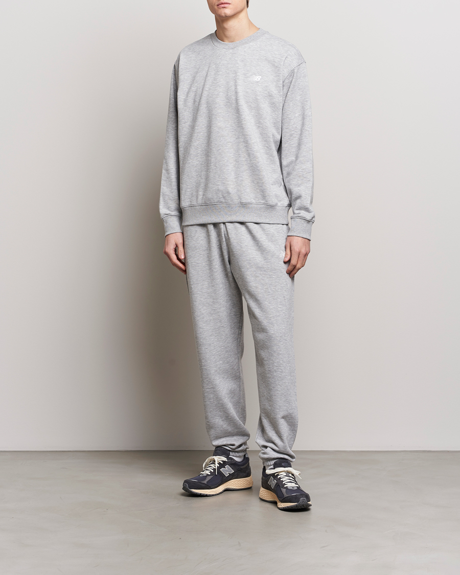 Heren | Broeken | New Balance | Essentials French Terry Joggers Athletic Grey