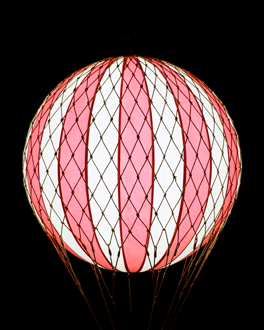 Heren | Decoratie | Authentic Models | Travels Light Led Balloon True Red