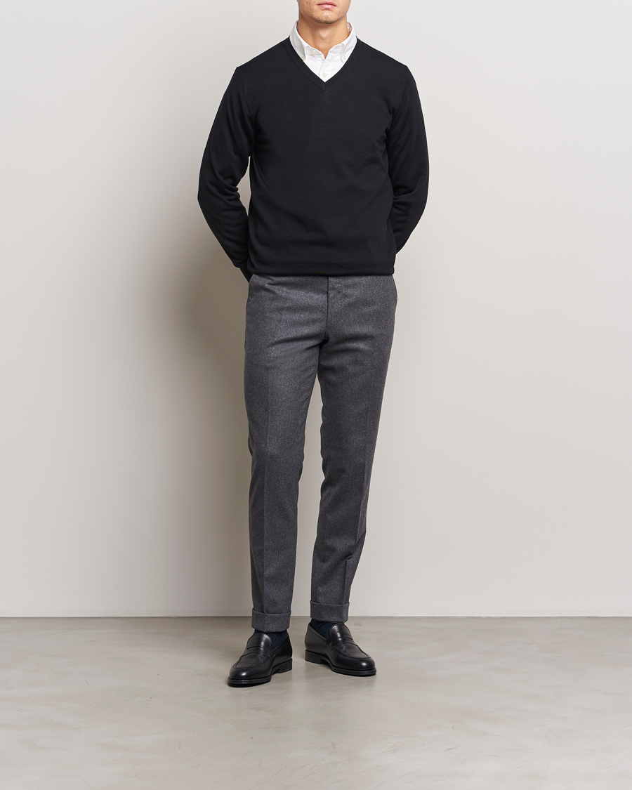 Heren | Truien | Charles Tyrwhitt | Pure Merino V-Neck Jumper Black