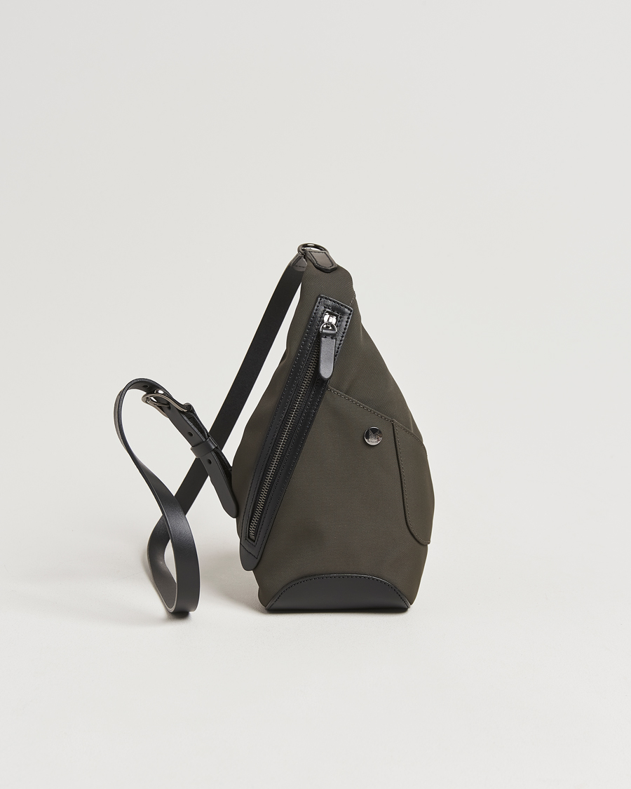 Heren | Mismo M/S Drop Crossbody Bag Shelter Green/Black | Mismo | M/S Drop Crossbody Bag Shelter Green/Black