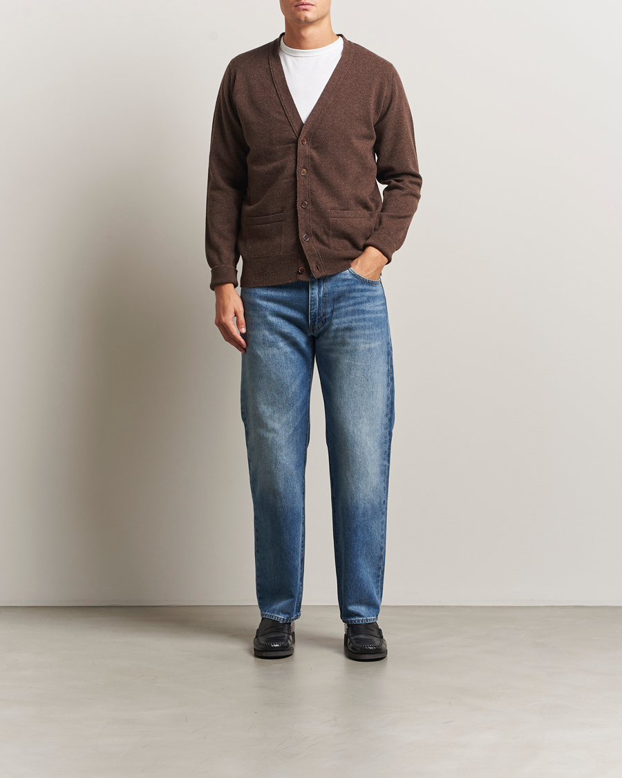 Heren | Truien | William Lockie | Rob Lambswool Cardigan Mocha