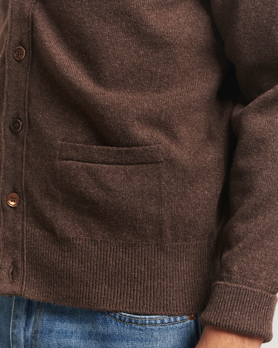 Heren | Truien | William Lockie | Rob Lambswool Cardigan Mocha