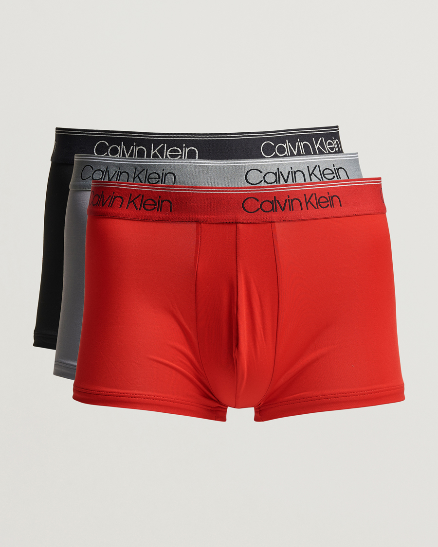 Heren | Ondergoed | Calvin Klein | 3-Pack Micro Stretch Trunk Red/Grey/Black