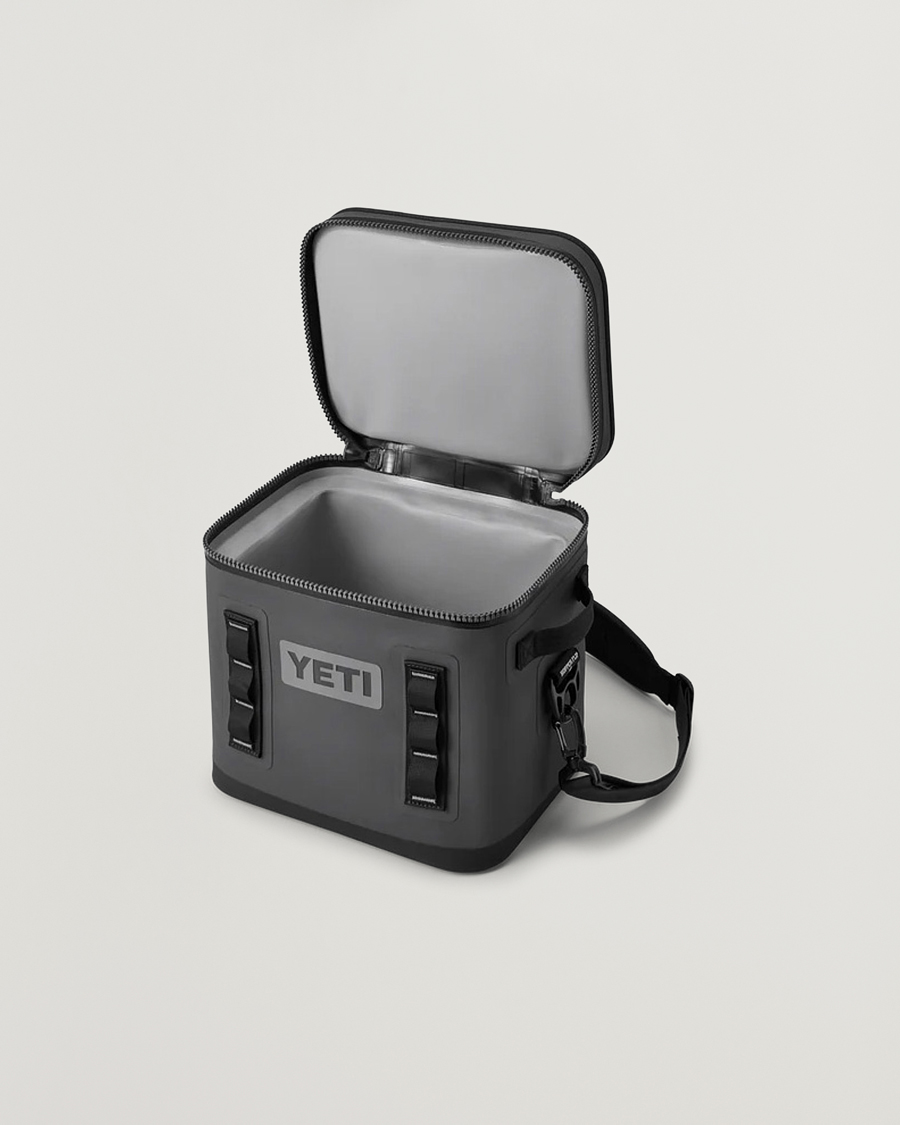 Heren | Outdoor living | YETI | Hopper Flip 12 Soft Cooler Charcoal
