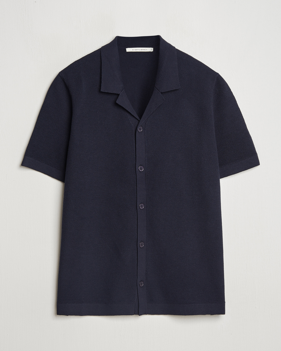 Heren | Truien | A Day's March | Yamu Structure Short Sleeve Navy