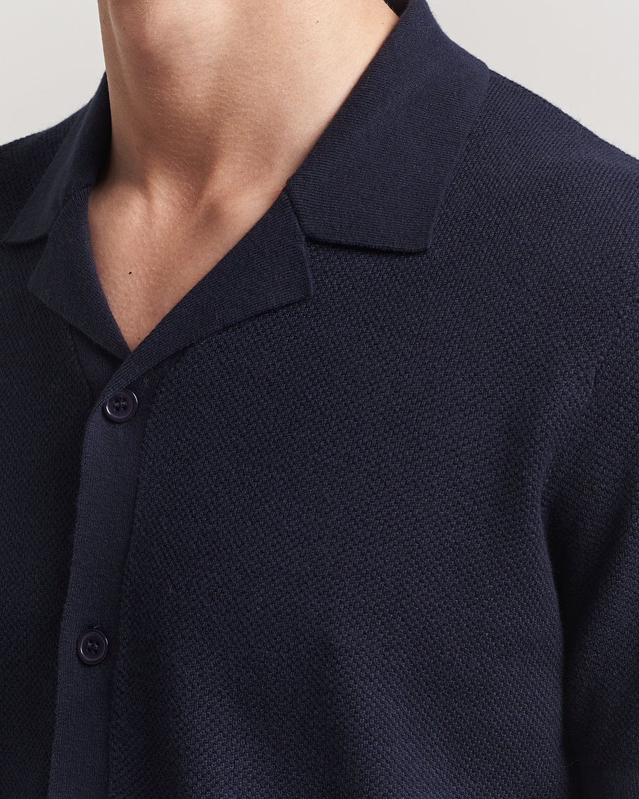 Heren | Truien | A Day's March | Yamu Structure Short Sleeve Navy
